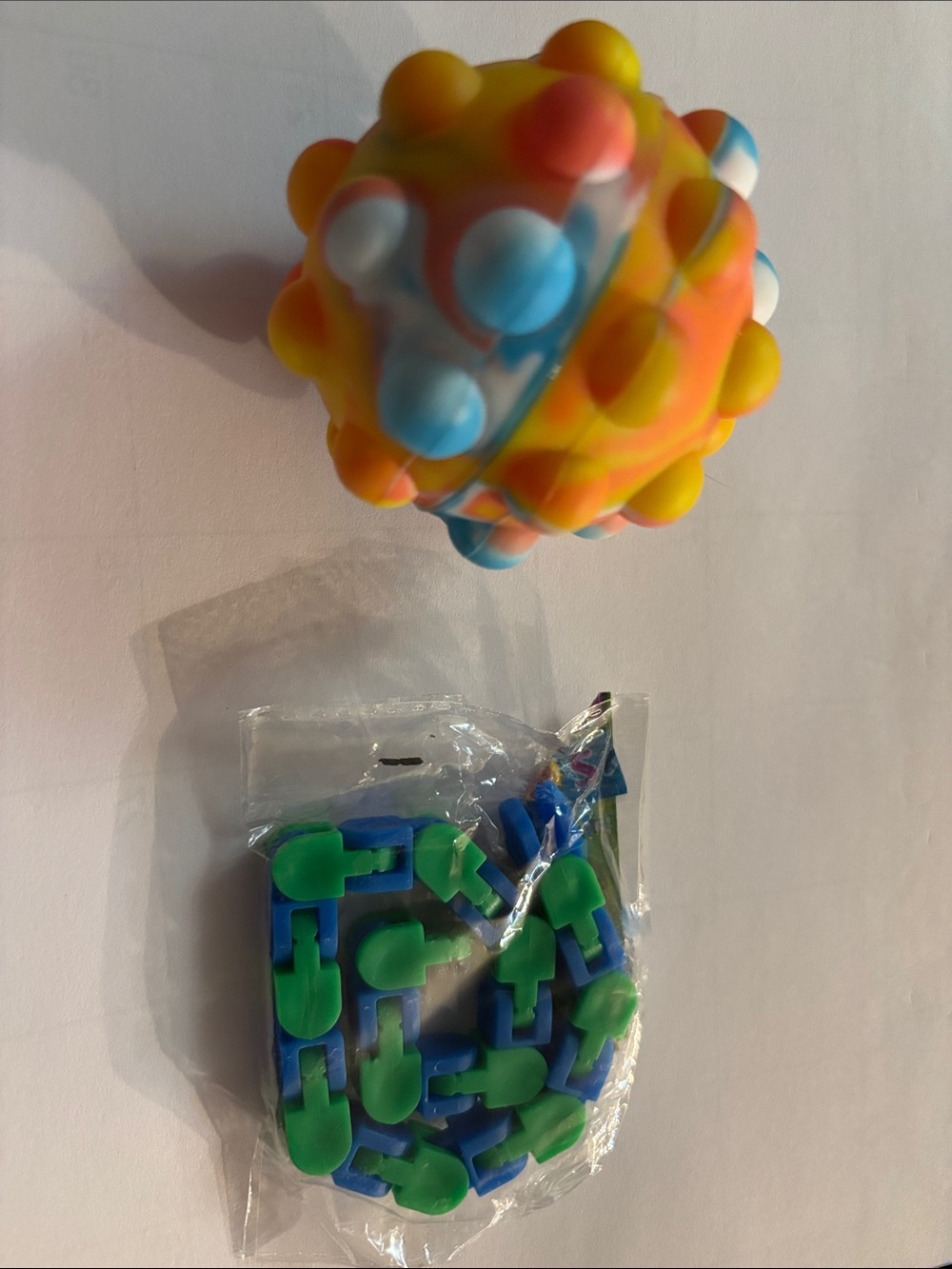 Fidget Ball  and Klik and Snap Chain NEW